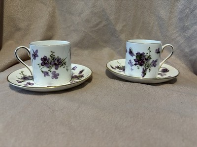 2x Vintage Expresso Demi Tasse Tasse mit kleinen lila Blumen und Goldrand