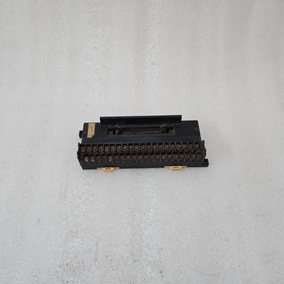 YOSHIDA ELECTRIC PS7D-40V4 INTERFACE MODULE / STECKEREINHEIT 125V 1A INDUSTRIAL