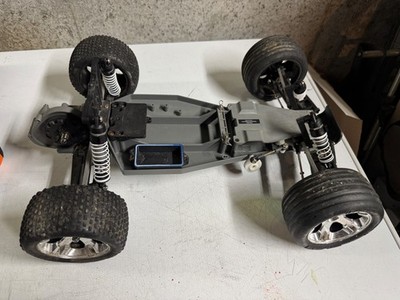traxxas rustler 2wd roller