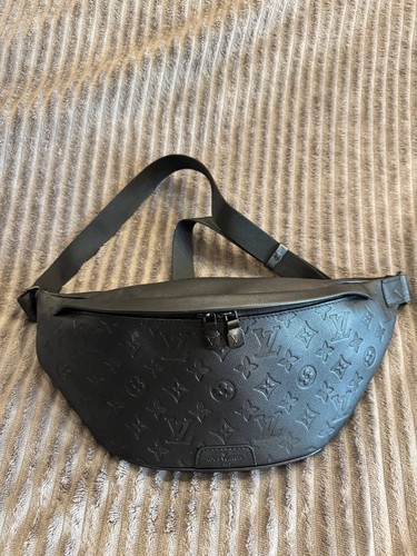 Louis Vuitton Discovery PM Bumbag M46036 Shadow Leather