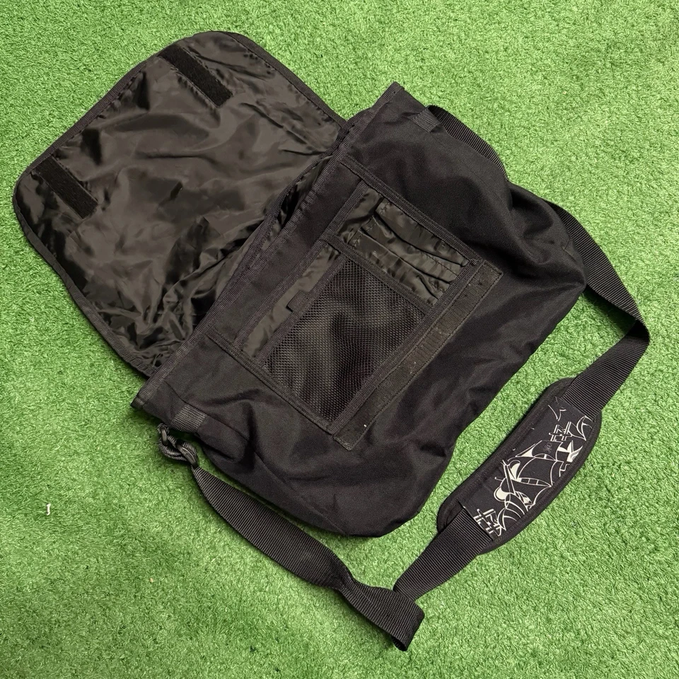 Bolso Bandolera Utilitario Gráfico Y2K Gap De Colección Talla: OS Foto 3 de 4