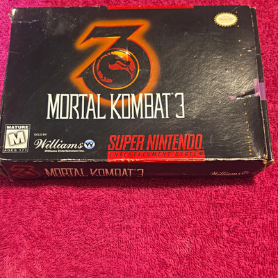 Mortal Kombat 3 SNES Game With Box/ Poster and 2 Booklets (NO MANUAL)