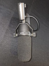 Shure SM7B Cardioid Dynamic Wired Microphone Black