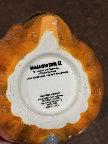 Halloween II Michael Myers Skull Pumpkin Bogeyman Spirit Halloween Mug - Picture 6 of 7