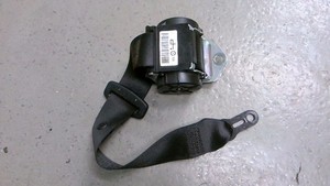 Sicherheitsgurt hinten Links BMW 116i Bj 2009 E81,E82,E8 2680169