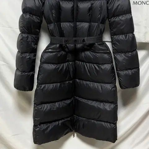 Moncler Boedik Women's Down Jacket Black Fox Fur Full Set 149997020 thumbnail 3