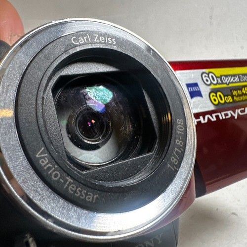 Sony DCR-SR47 Red 2.7" Wide LCD 60GB 2000x Digital Zoom Handycam Camcorder - Picture 5 of 15