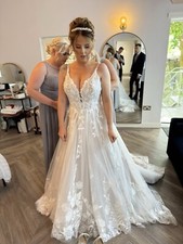 Stunning Justin Alexander Wedding dress 
