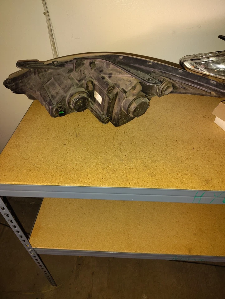 2011-2014 OEM HYUNDAI SONATA RIGHT SIDE HEADLIGHT HALOGEN | RH - Image 2 of 2