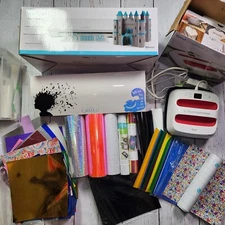 Silhouette Cameo 3 AND Cricut Easy Press 2