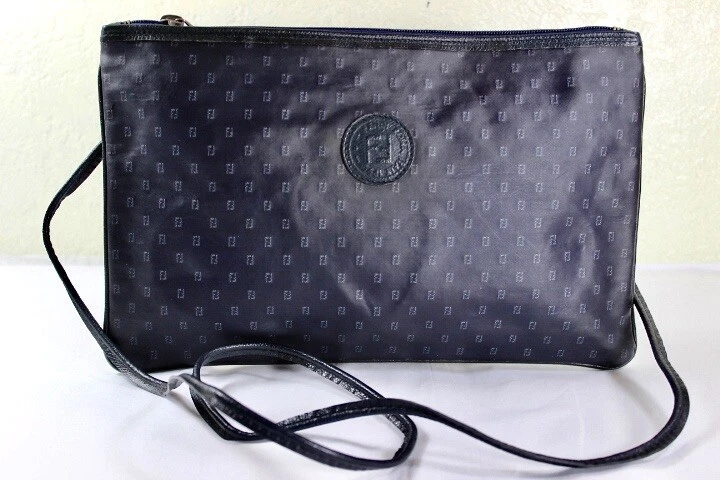 Vintage FENDI FF Logo Envelope Bag black Vinyl Crossbody Flat Hand Bag Italy