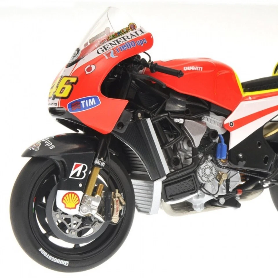 Minichamps 1/12 DUCATI DESMOSEDICI VALENTINO ROSSI MOTOGP 2011 - 122110046 - Photo 2/4
