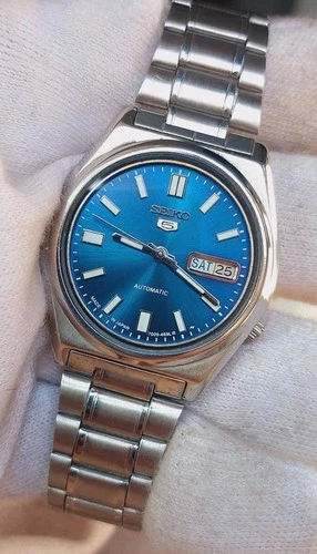 Vintage Seiko 5  Automatic Watch Sky Bue dial 7009  Day/Date @Japan