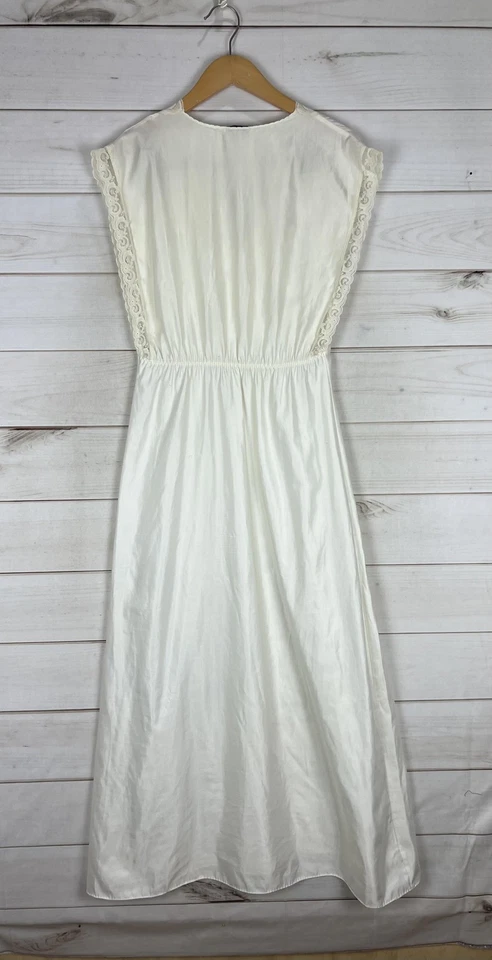 Camisón vintage Lily of France para mujer pequeño blanco encaje maxi hecho en EE. UU. ILGWU años 70 Foto 2 de 4