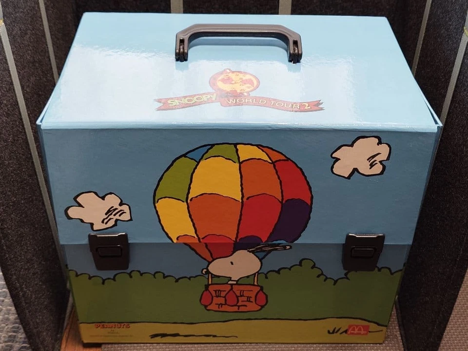 Snoopy 2 Mcdonald'S World Tour Figure Set Used - Image 1 of 4