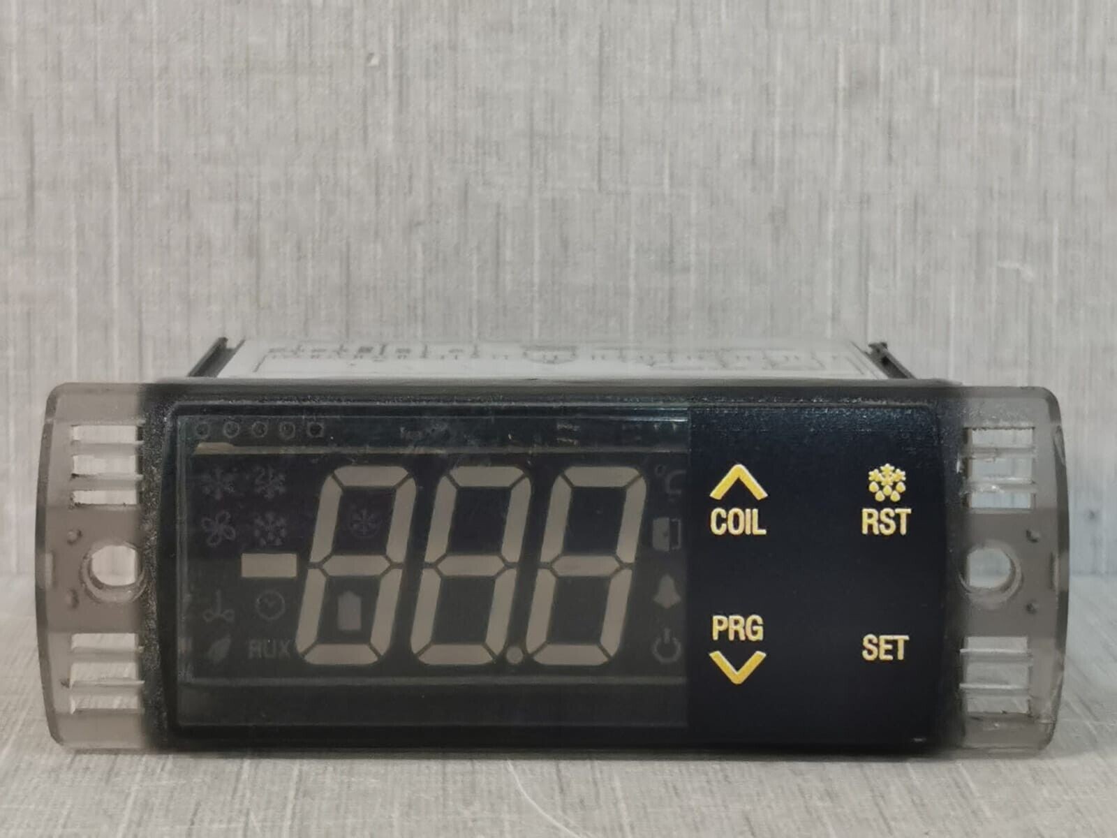 SZ-7524T-REAAB DIGITAL CONTROLLER
