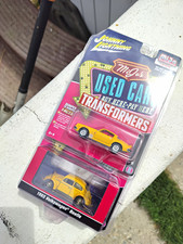 Johnny Lightning Transformers Bumblebee 1977 Chevrolet Camaro 164 Yellow