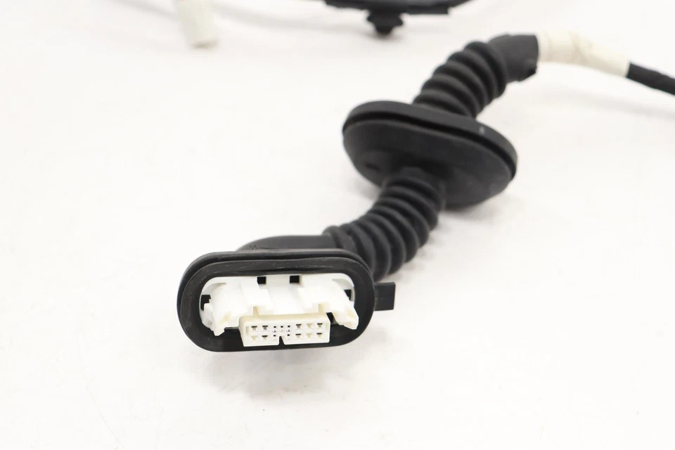 Toyota Highlander 2014-2019 puerta trasera derecha arnés de cableado OEM 821530E090 Foto 2 de 4