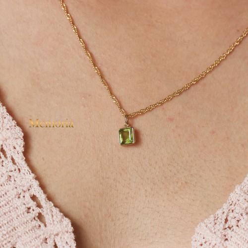 Square Shape Peridot Pendant Elegant 14k Yellow Gold Pendant Mother's Day Gift - Picture 11 of 12