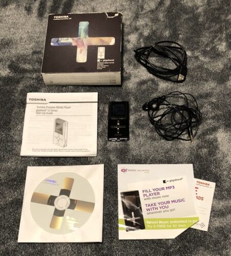 Toshiba gigabeat 2 GB lettore multimediale MP3 MEU202 CON RARA SCATOLA ORIGINALE ED EXTRA