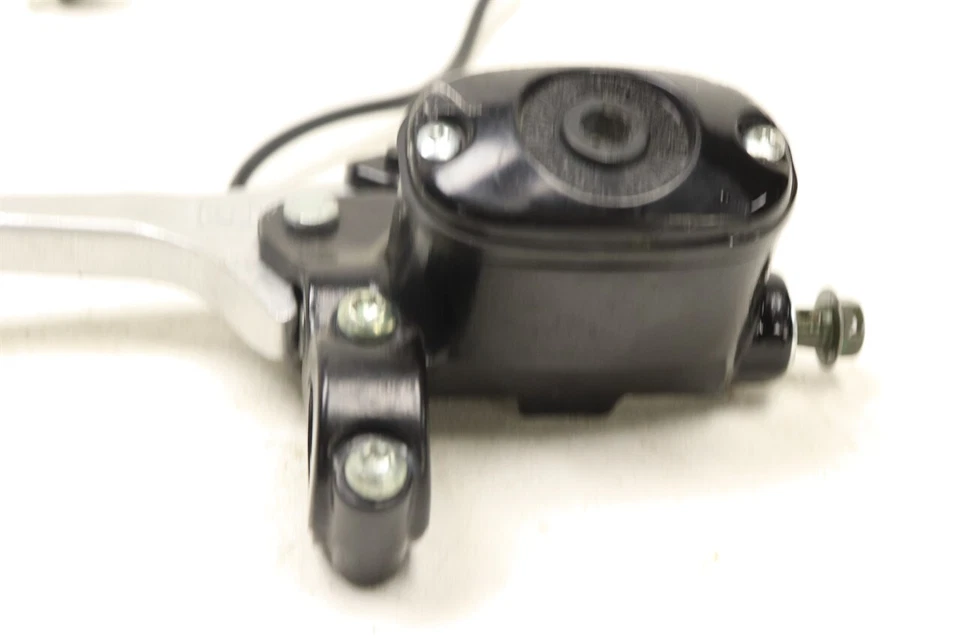 Polaris Sportsman 850 SP 17 Brake Master Cylinder Left 2010441 44981 - Изображение 3 из 4