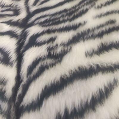 DESIGN lustiger Kunstfell Stoff Material - WEISSER TIGER