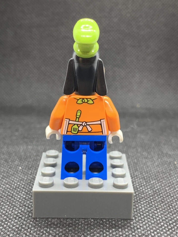 NEW LEGO Goofy Bandana White Apron Disney Minifigure dis052 From Set 10776 - Image 2 of 2