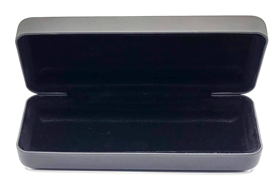 NUEVO - AUTÉNTICO - DKNY - NEGRO MATE - ESTUCHE RÍGIDO PARA GAFAS Foto 2 de 2