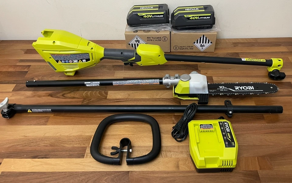 Kit de sierra de poste RYOBI 40V 12 pies, 10" con (2) batería Ryobi 4AH y cargador rápido Foto 2 de 4