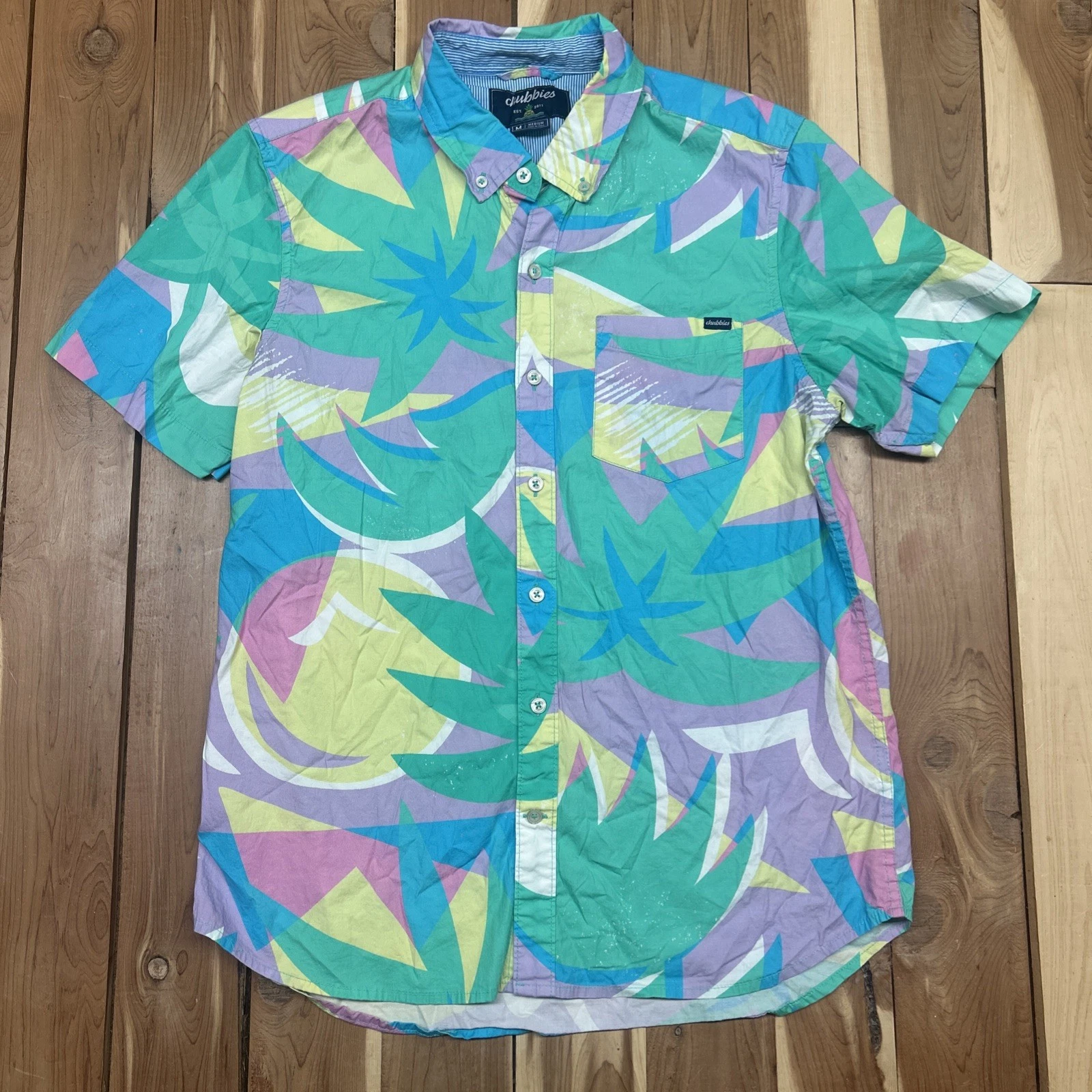 Chubbies The Surfside Friday Shirt Men’s Medium Button Up Down Tropical Palm