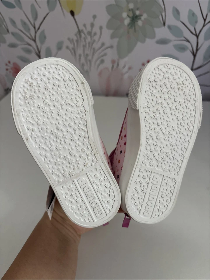 Toddler Pepa Pig Boots - Size 6 - New With Tags - Image 2 of 3