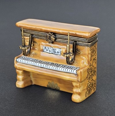 Vintage Limoges Peint Main Piano Porcelain Trinket Box w Candles Ballet Scene