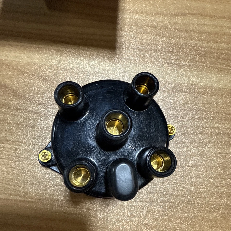 C672 Distributor Cap Intermotor Fit For Subaru -Nissan 1989-1994 See Description - Image 3 of 4