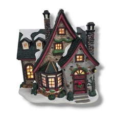 Vintage St Nicholas Square Christmas Village Grandmas House Illuminated RETIRED
