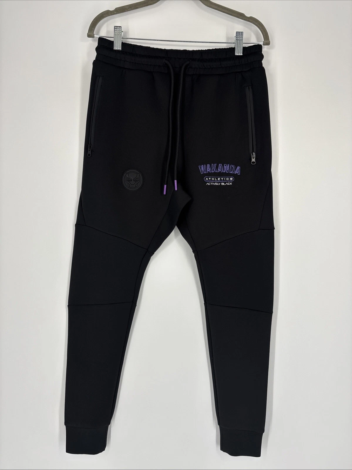 NWT Actively Black Marvel Wakanda Forever Black Panther Mens Jogging Pants - XS