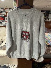 Harvard University Sweater Size Men  s Medium unisex Sweater 