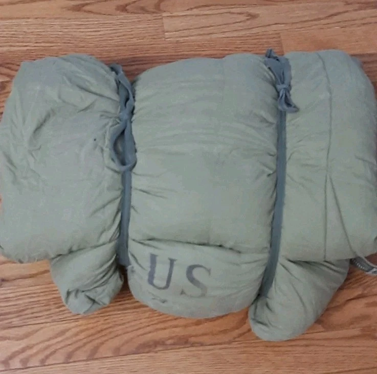 Korean War US Army M-1949 Mountain Feather Fill Sleeping Bag Regular Size