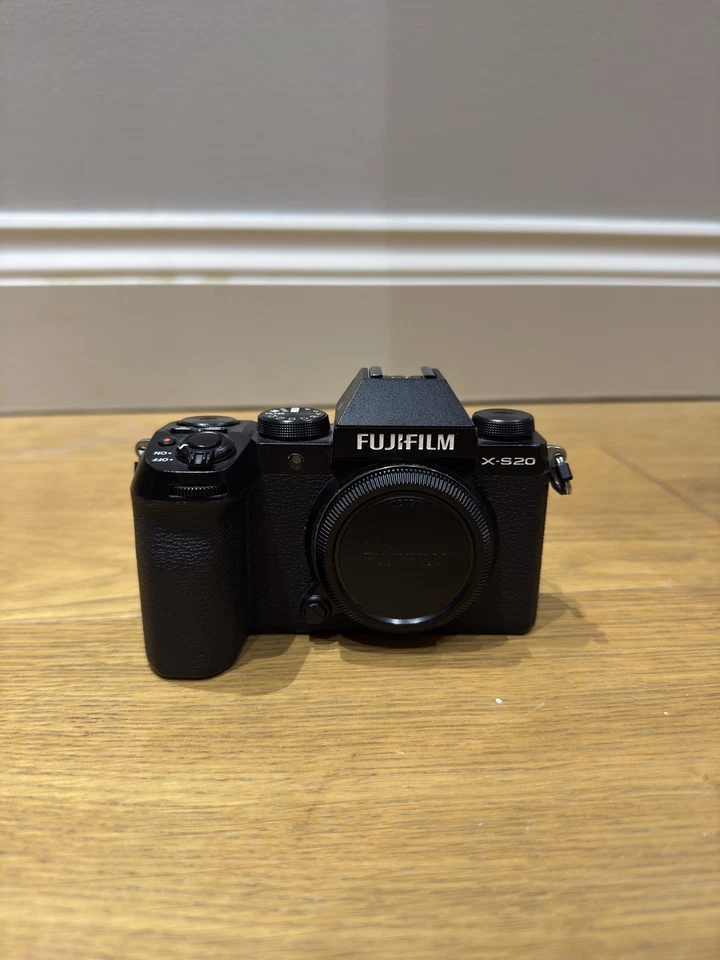 Fujifilm X-S20, photo 1 of 5