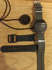 galaxy watch 7 44mm version, two chargers and two bands - good condition
