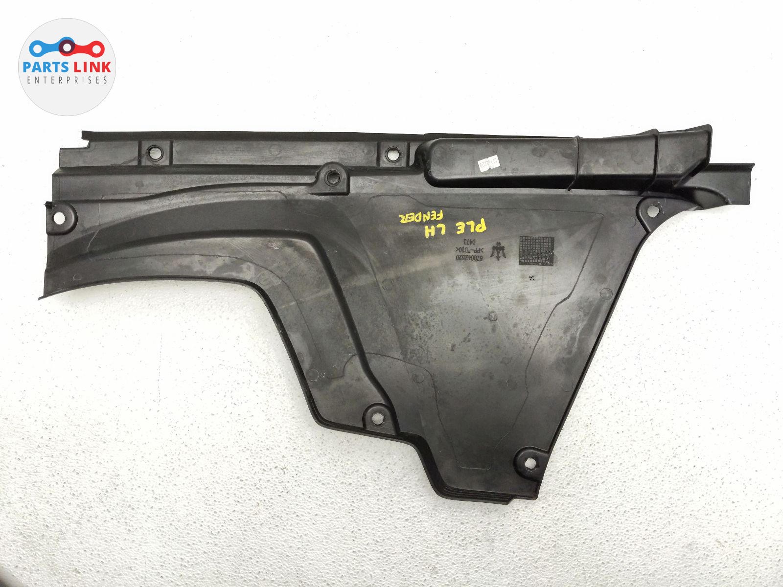 2017-20 MASERATI LEVANTE LEFT COWL TRIM WINDSHIELD ENGINE BAY SIDE COVER M161