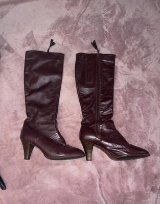 Vintage 1970s Cobbie's Maroon/Burgundy Leather Knee High Zipper Boots