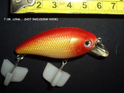 RARE VINTAGE FISHING LURE... MUSTAD OZ RATTLER... GOLDFISH LOOK... 2010 - Picture 3 of 9