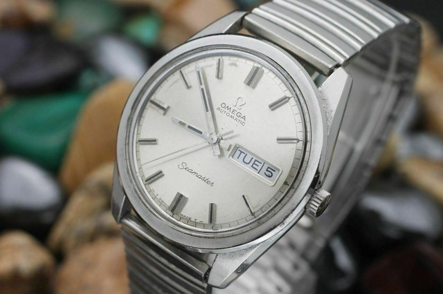 OMEGA Seamaster Gold Men's Watch - 166 