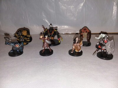 D&D miniatures lot of 8 2004 wizards minis role play fantasy gaming B1