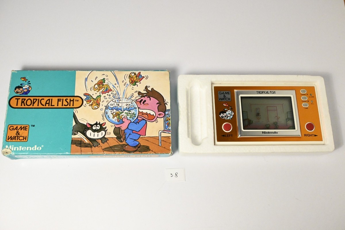 Nintendo game (ゲームワッチ)TROPICAL FISH Vintage Boxed Nintendo Game And Watch electronic console