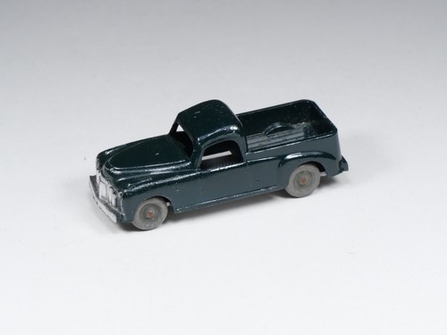 Diecast model cars Renault 16 1/87 Norev Super green foncé 1967