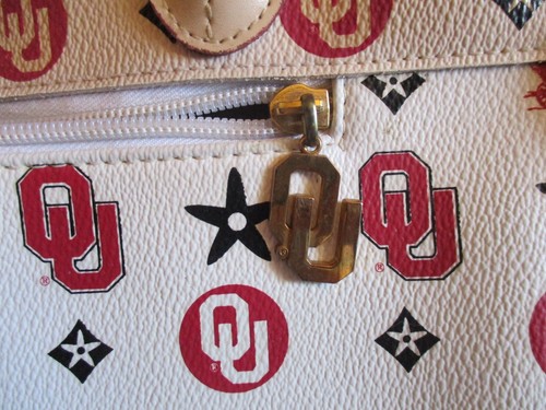 Vintage OU Sooners Top Handled Handbag with Multiple Pockets - Picture 6 of 11