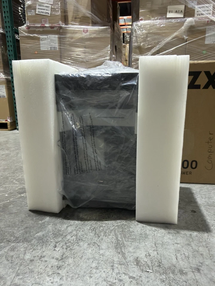 NZXT H700 Mid Tower PC Case – Matte White/Black – Steel Frame – New in Box - Image 2 of 4