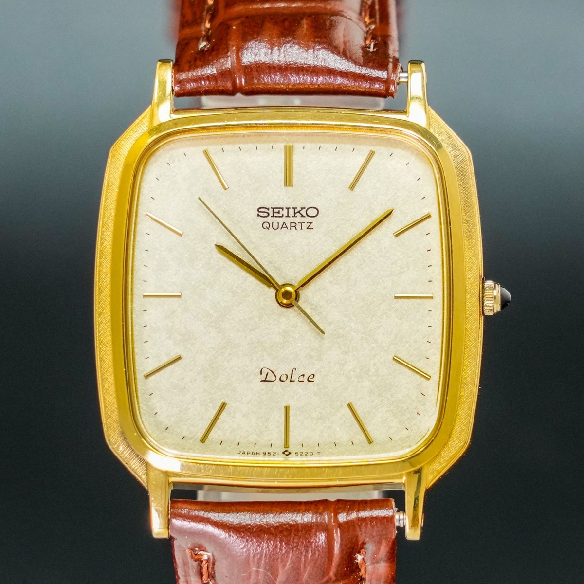 Vintage 1984 [MINT] SEIKO DOLCE 9521-5220 Gold Square Tank Shape