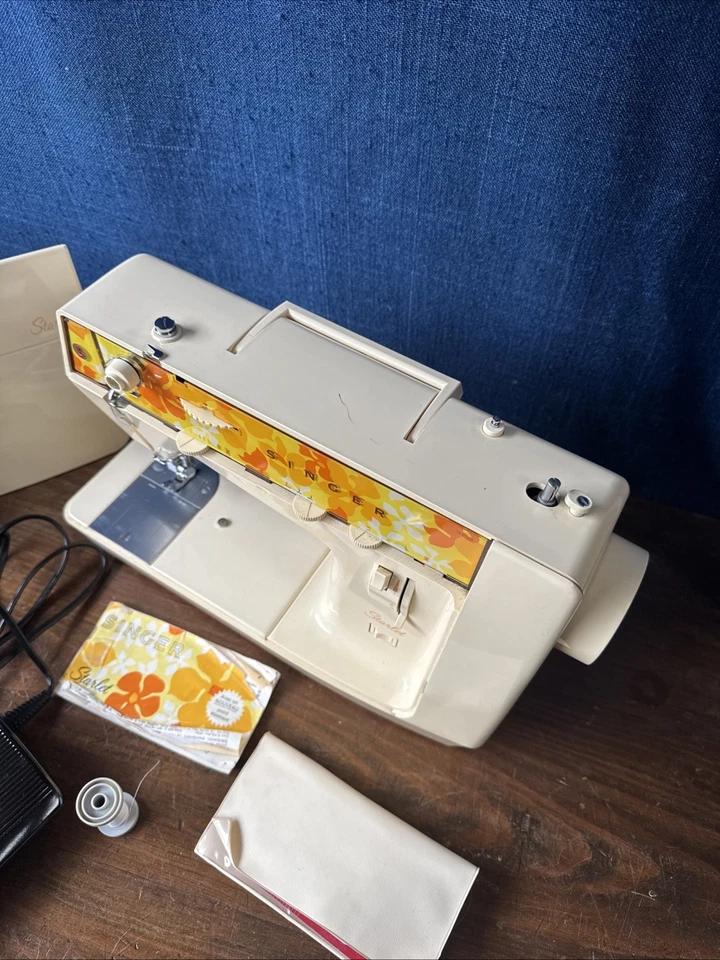 Ancienne machine à coudre Singer Starlet 354 Complet Notice Et Accessoires - Photo 3/4